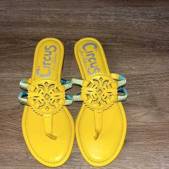 Yellow Sam Edelman sandals - Picture 3 of 6
